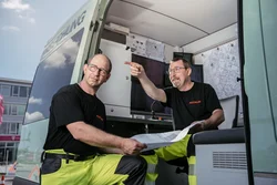 Leistungen für Kranarbeiten mit Container und Betonteile